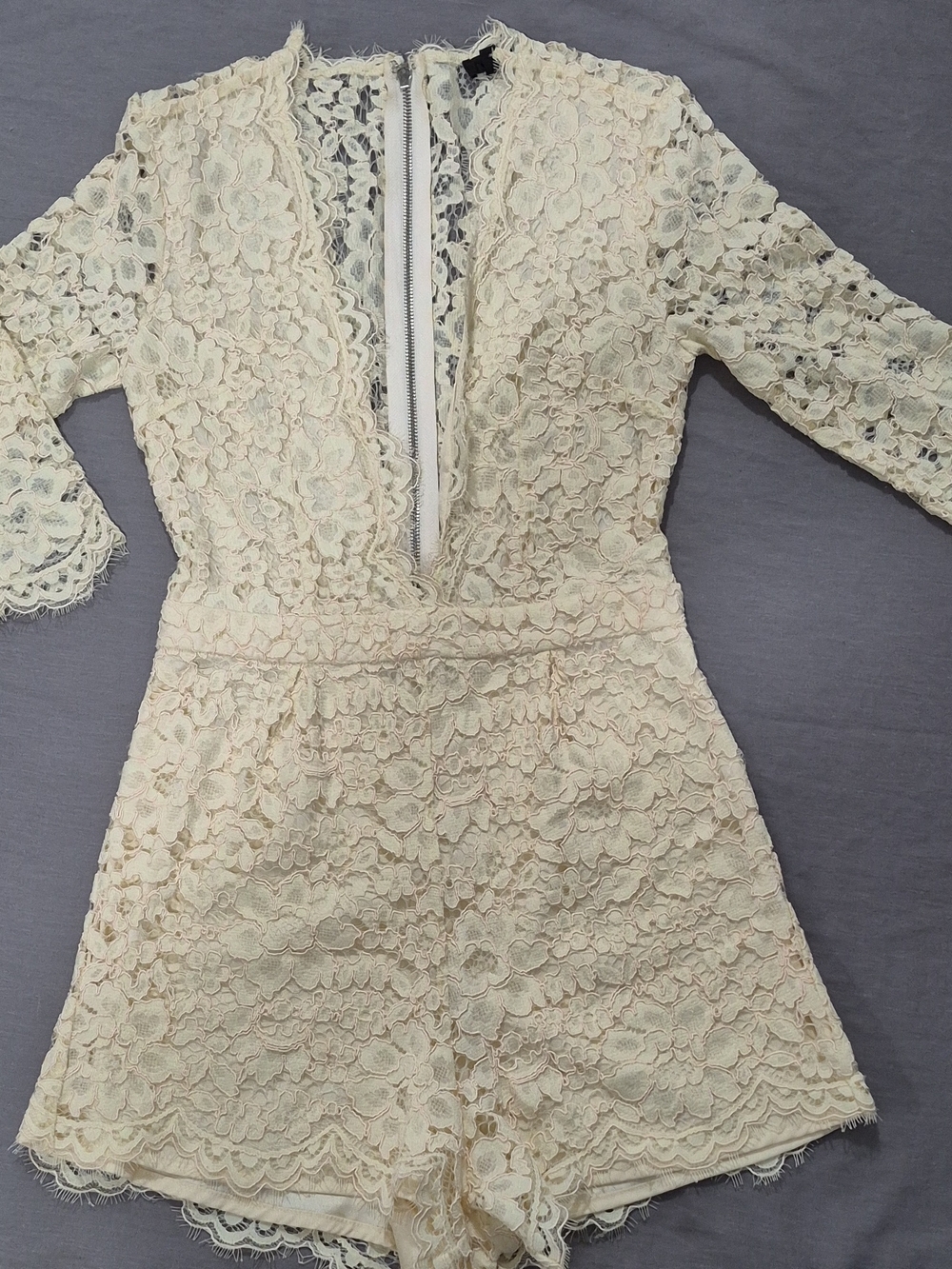 NBD Ivory Lace Romper With Scalloped Trim Size M
